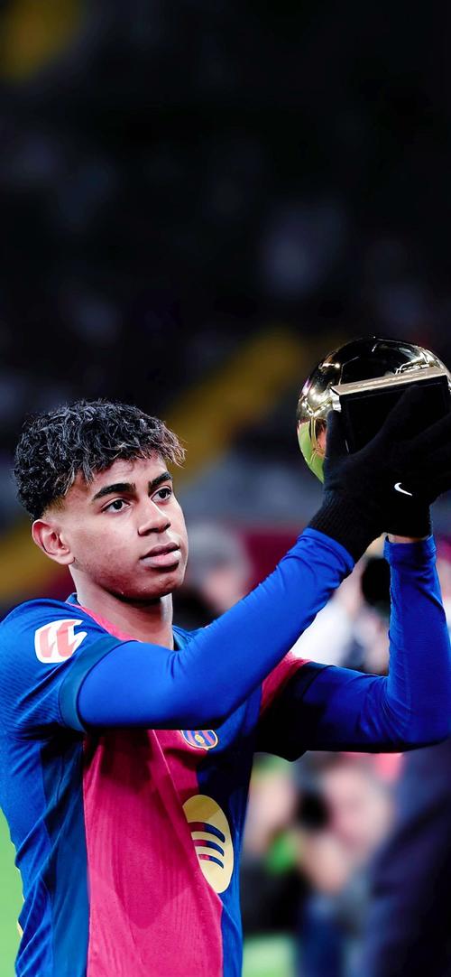 报价超十亿英镑，英媒：派拉蒙获得四年在英国的欧冠转播权